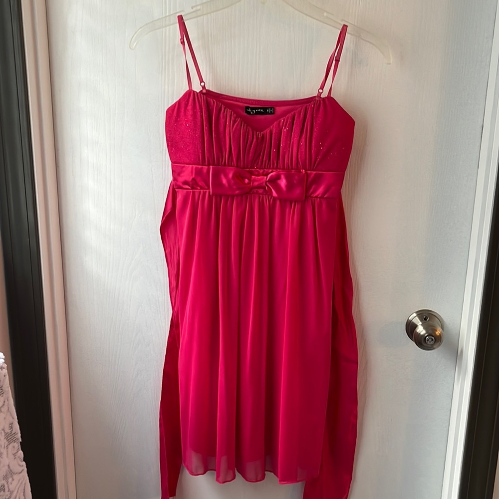 Teen formal hot pink dress!